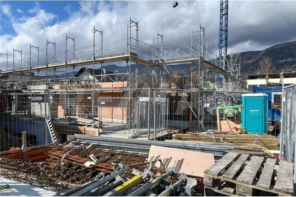 Neubau, ruhig gelegen, viel Sonne und Innenausbau selbst bestimmen ...