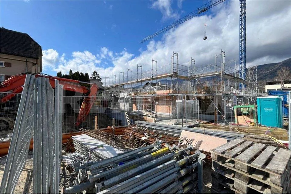 Neubau, ruhig gelegen, viel Sonne und Innenausbau selbst bestimmen ...