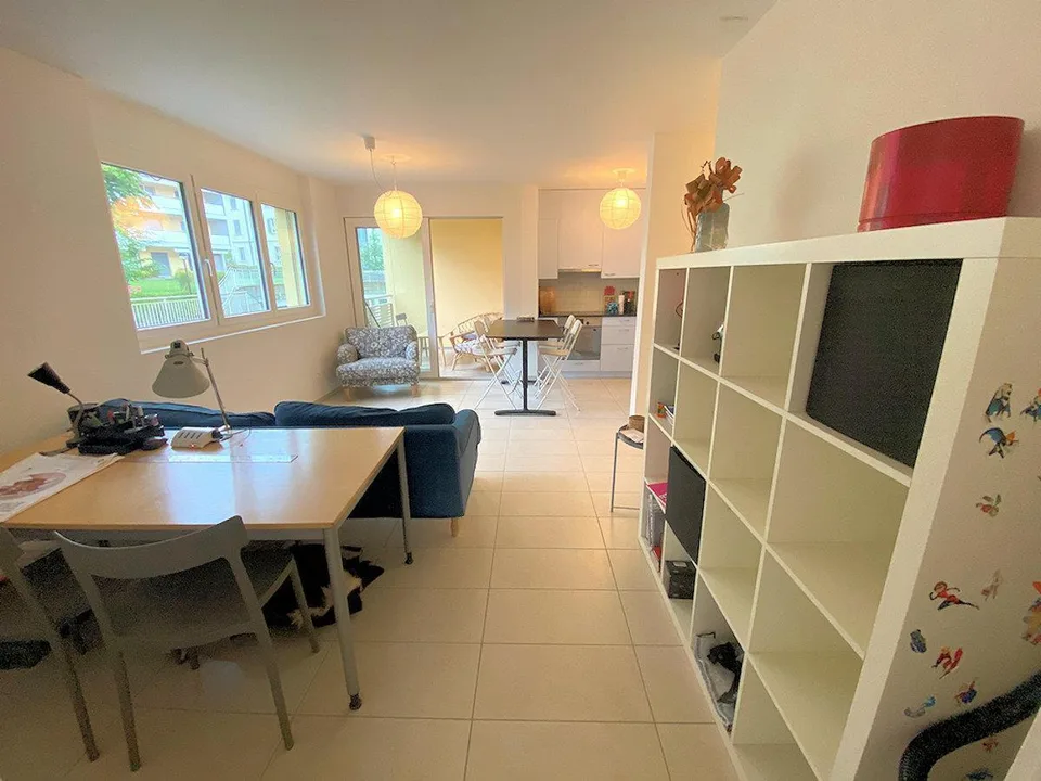 Mendrisio, in bella residenza, moderno appartamento 3.5 locali