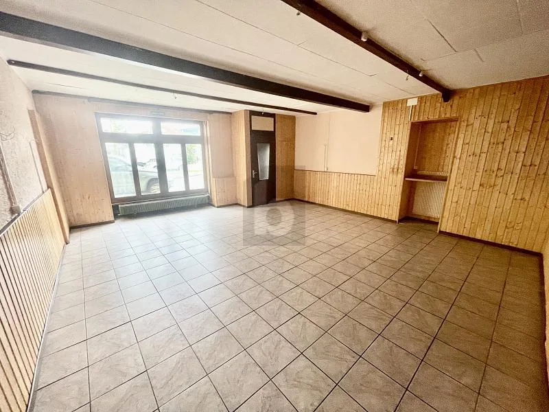 BELLE OPPORTUNITÉ POUR RÉNOVATION OU PROMOTION