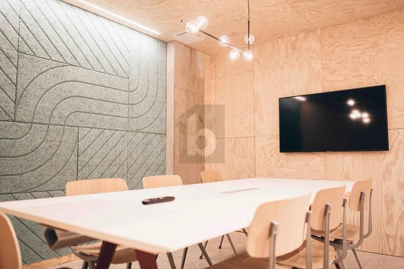 BUREAU PRIVATIF MEUBLÉ DANS ESPACE COWORKING