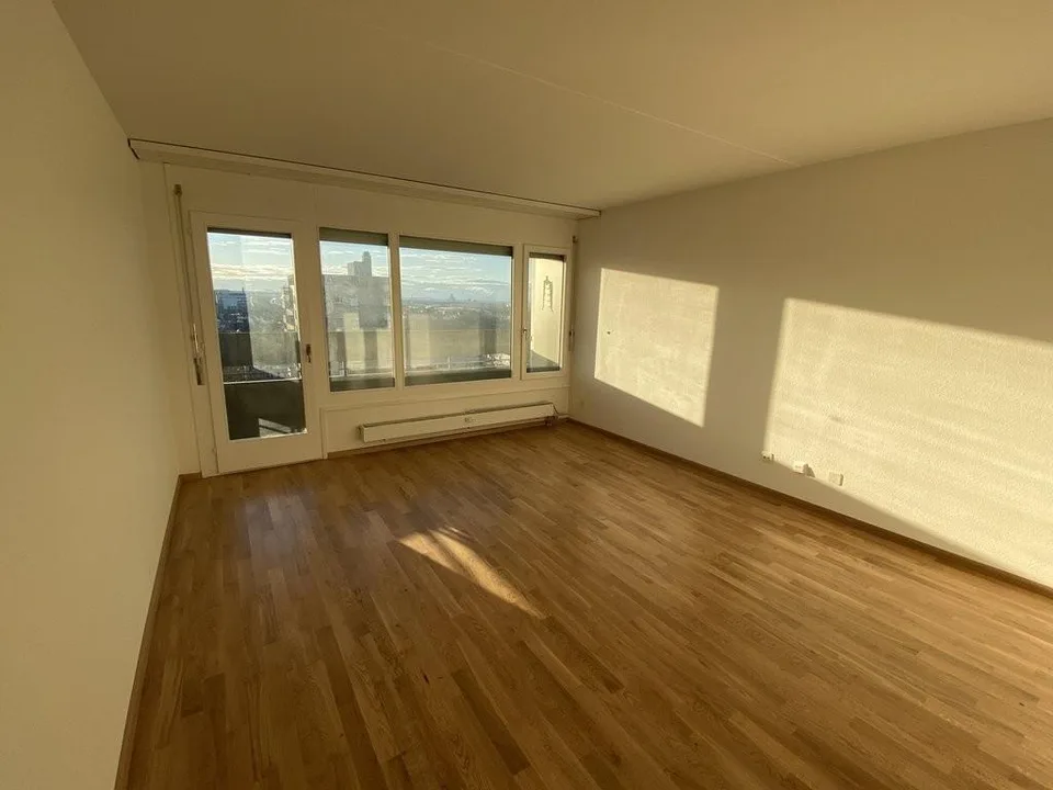 Abitare confortevole con vista sul verde