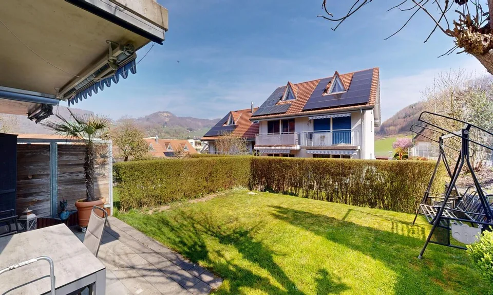 Well-maintained 5.5-room corner townhouse in a family-friendly location
