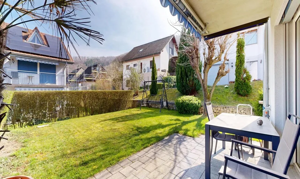 Well-maintained 5.5-room corner townhouse in a family-friendly location