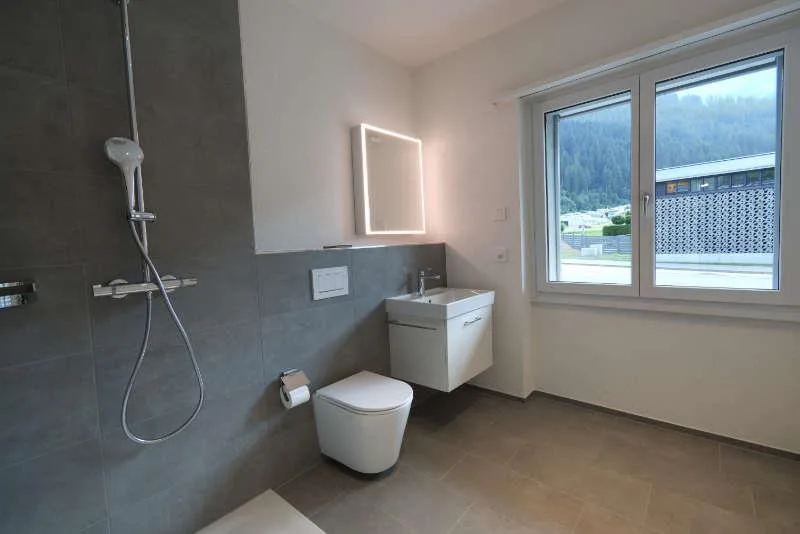 Neue Erstwohnung mitten im Zentrum mit schöner Terrasse – Foto 6 von 19