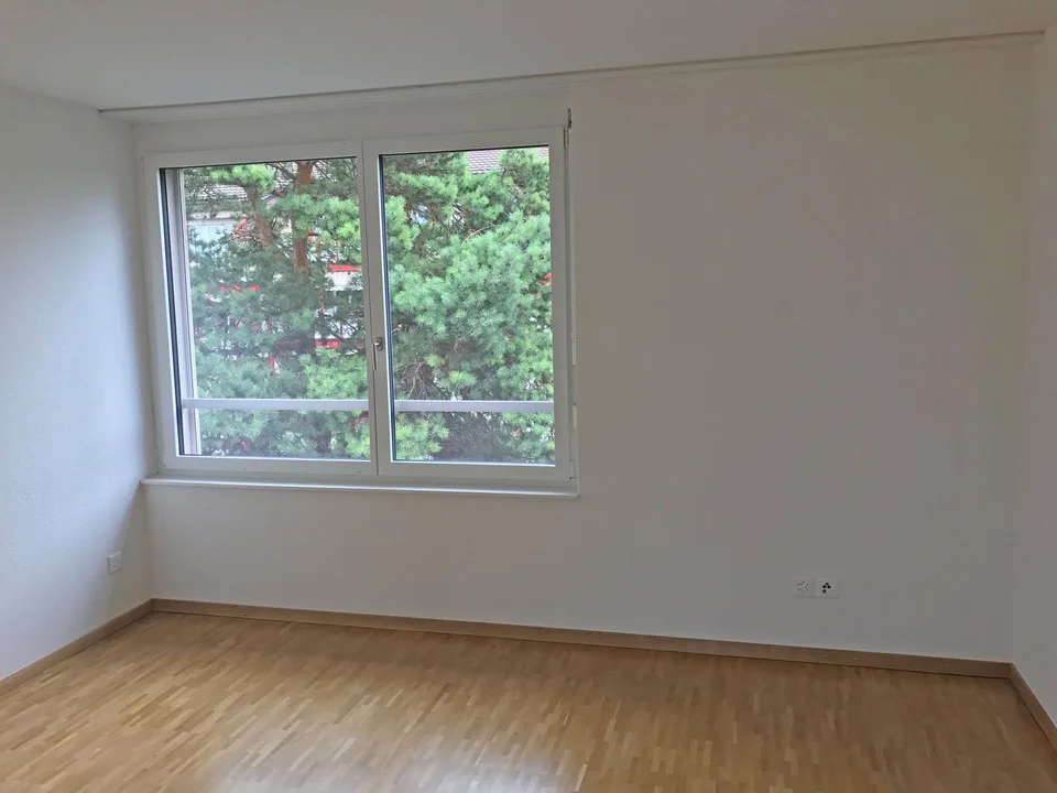 Modern ausgestattete Familienwohnung mit grossem Balkon