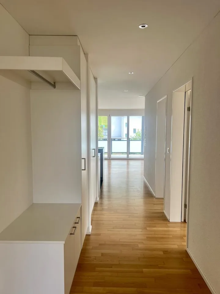 Moderne 4.5-Zimmerwohnung mit grossem Balkon