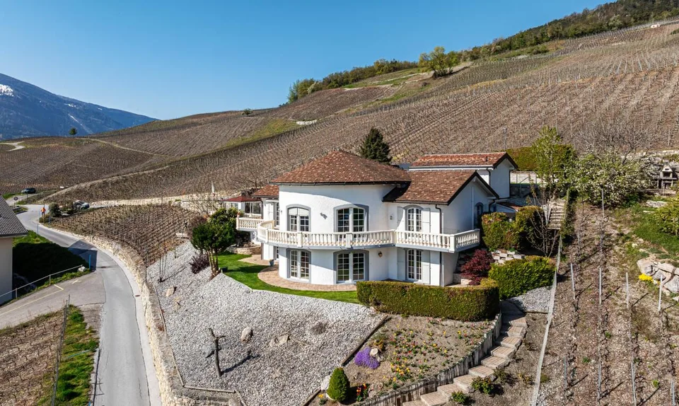 Villa von Ausnahme - Panoramablick - 3 Wohnungen
