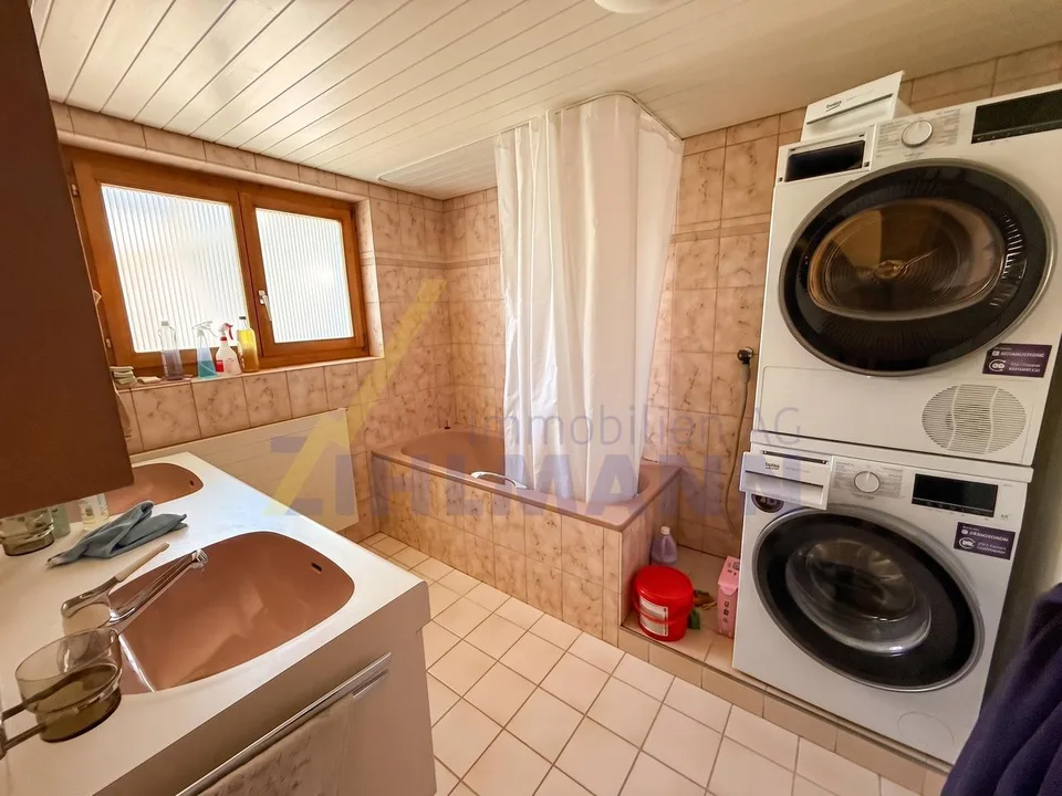 Wohnhausteil mit 4.5-Zimmer
