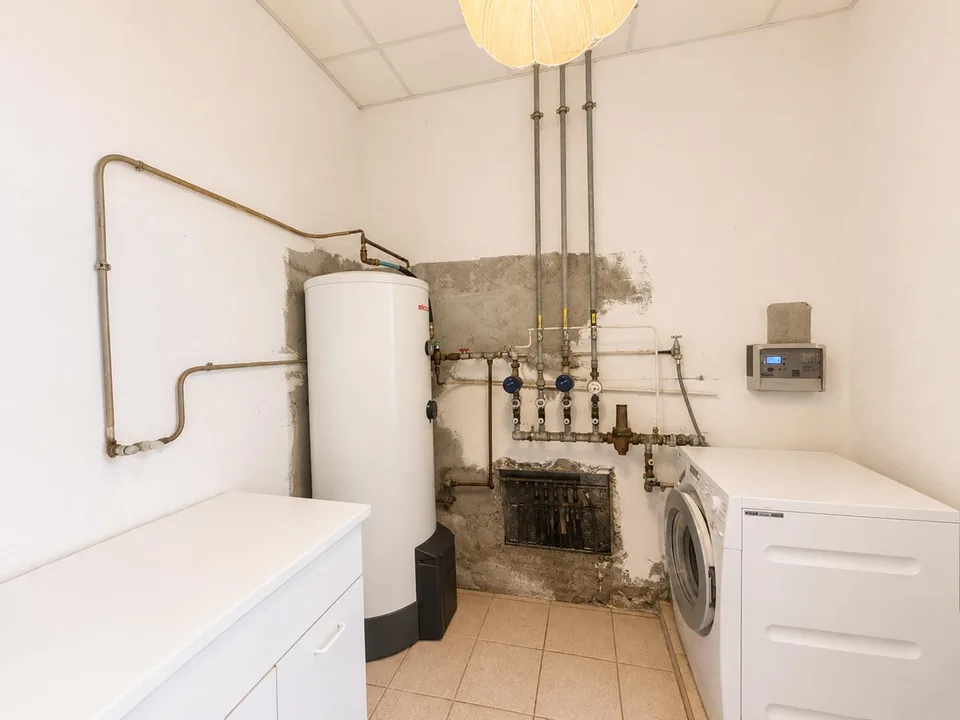 5.5 locali con spettacolare vista lago – foto 15 di 23