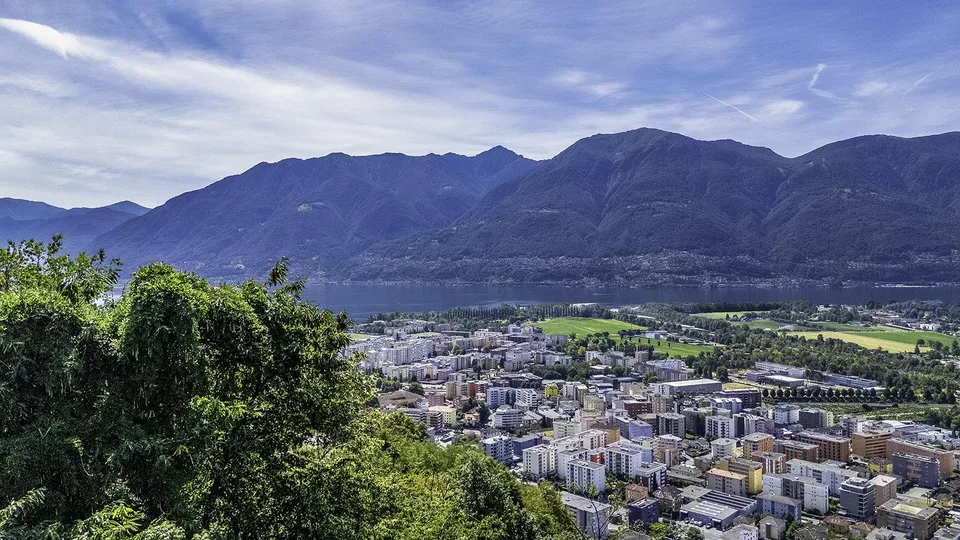5.5 locali con spettacolare vista lago – foto 21 di 23