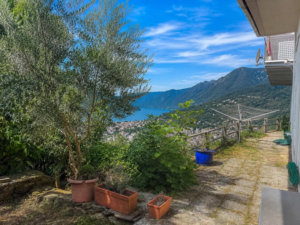 5.5 locali con spettacolare vista lago – foto 18 di 23