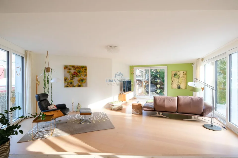 Hochwertig modernisiertes Einfamilienhaus mit exklusiver Wohnqualität