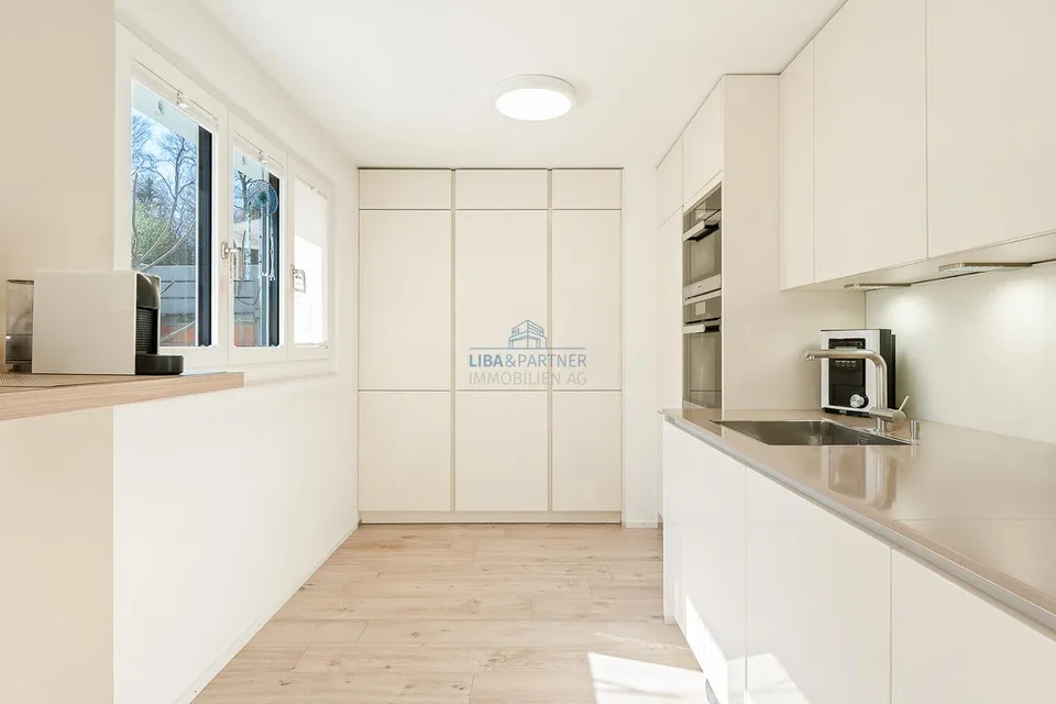 Hochwertig modernisiertes Einfamilienhaus mit exklusiver Wohnqualität