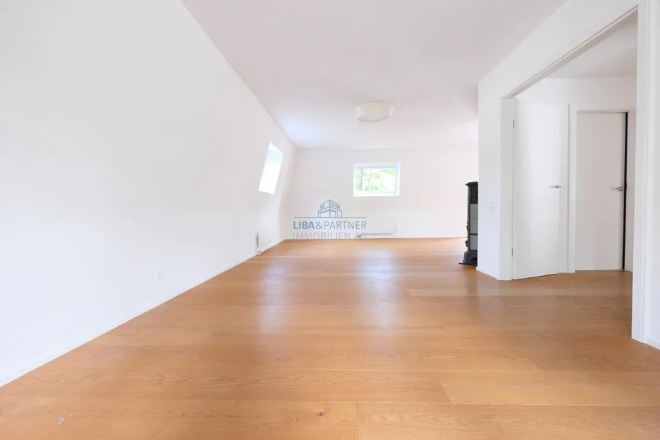 Voll klimatisiertes Duplex-Penthouse mit grosszügiger Dachterrasse