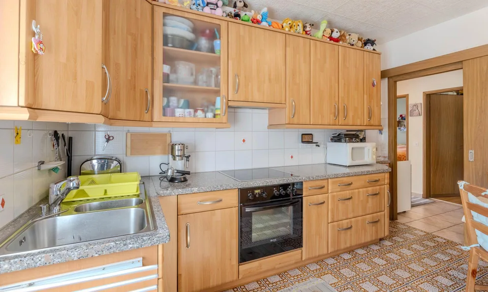 AFFASCINANTE CASA DI 4.5 LOCALI CON GIARDINO A CADENAZZO