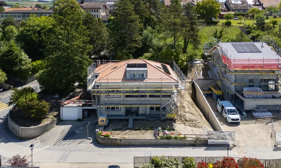 Opportunité rare : duplex neuf prêt à être livré, vue sur les Alpes