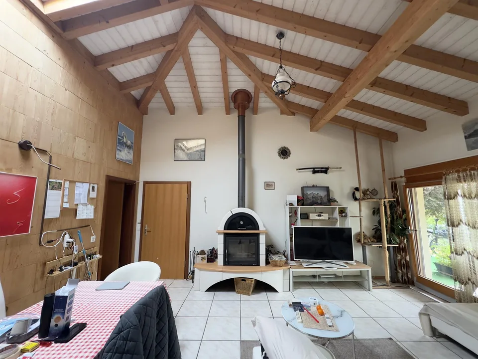 Maison 3,5 pièces, spacieuse, grande hauteur sous plafond, potentie...