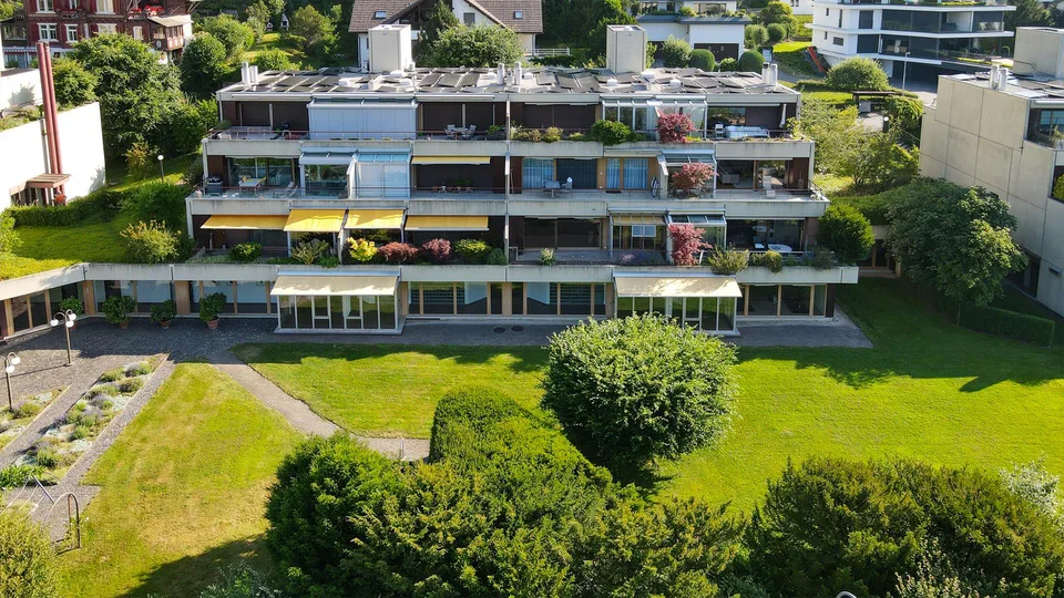 2½-Zimmer-Wohnung mit See- und Bergsicht sowie privatem Badeplatz – Foto 16 von 17