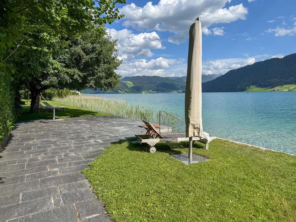 2½-Zimmer-Wohnung mit See- und Bergsicht sowie privatem Badeplatz – Foto 10 von 17