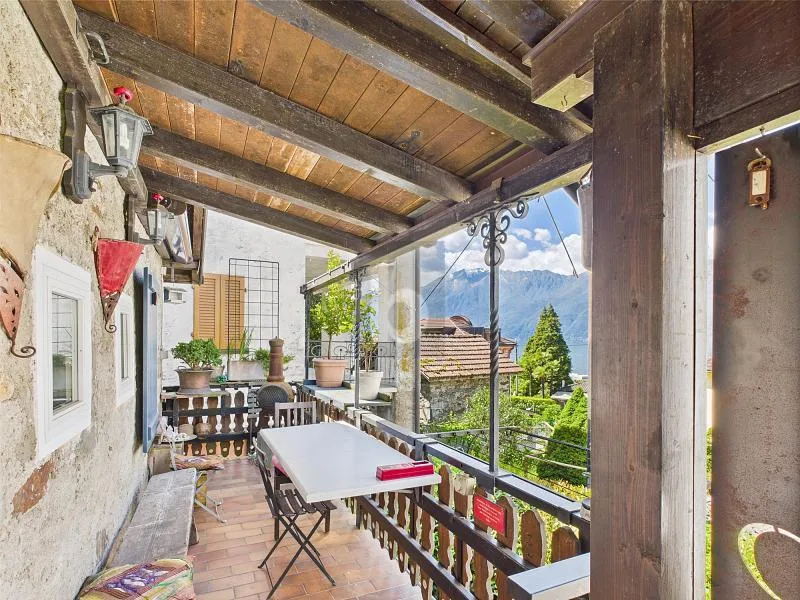 ACCOGLIENTE E TRANQUILLA CON VISTA LAGO