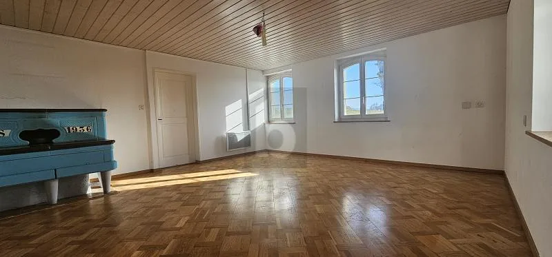 POUR INVESTISSEUR AVEC UN ÉNORME POTENTIEL