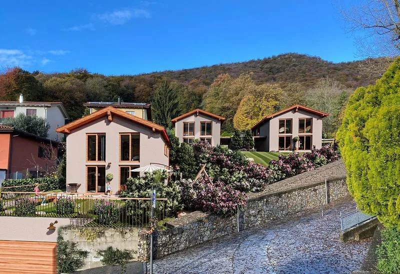 SPAZIOSA NUOVA COSTRUZIONE CON GIARDINO