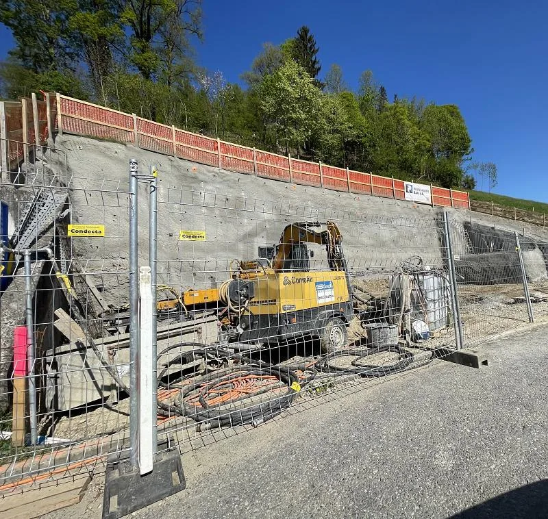 NEUE HAUSHÄLFTE MIT MITGESTALTUNGSMÖGLICHKEIT
