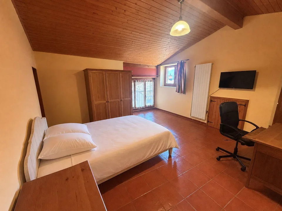 Charming Multi-Family Property with 3 Residential Units in the Hear...