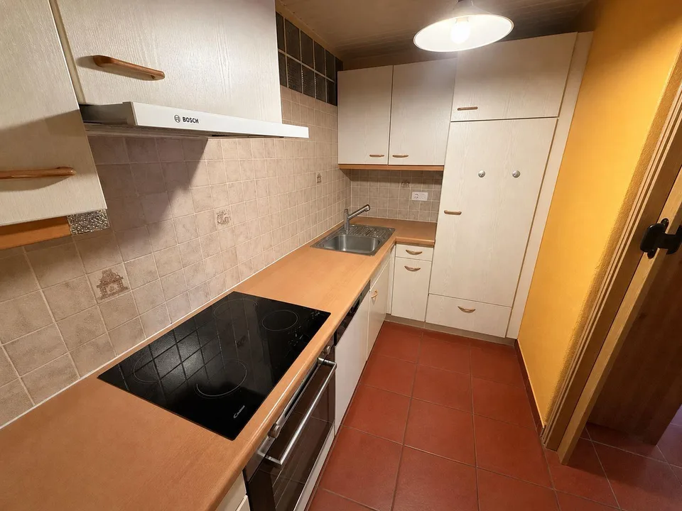 Charming Multi-Family Property with 3 Residential Units in the Hear... – Foto 16 von 16