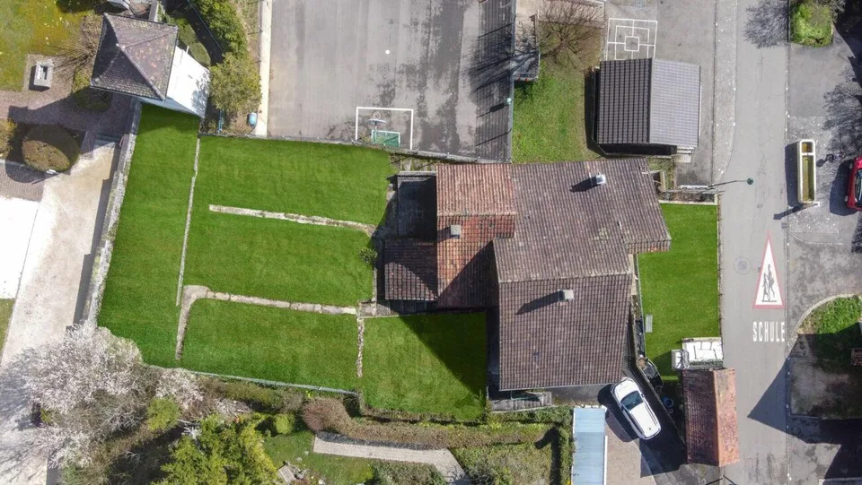 2-Generationenhaus mit Potenzial in Liesberg Dorf – photo 18 sur 30