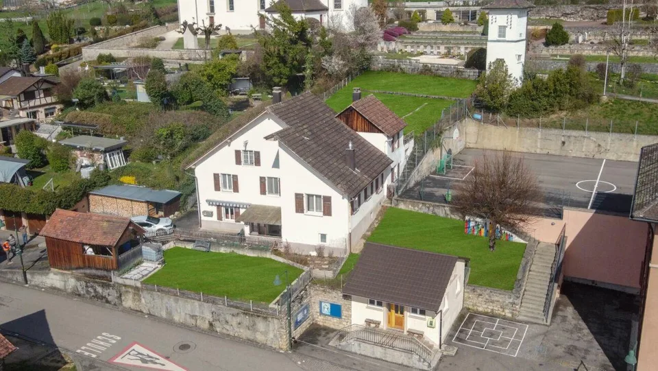 2-Generationenhaus mit Potenzial in Liesberg Dorf – photo 11 sur 30