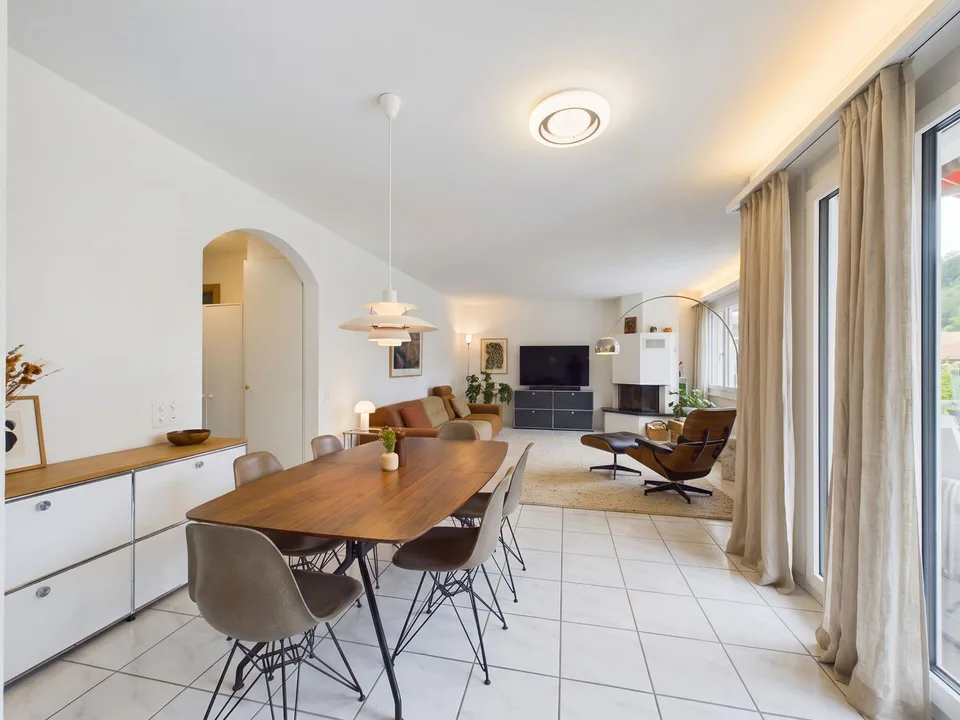 Appartamento moderno e luminoso con balcone a Schwaderloch