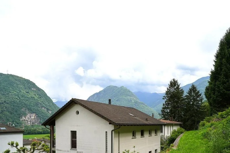 Baulandgrundstück von 476 m2 und 3553 m2 Wald / due terreni edifica... – foto 8 di 18