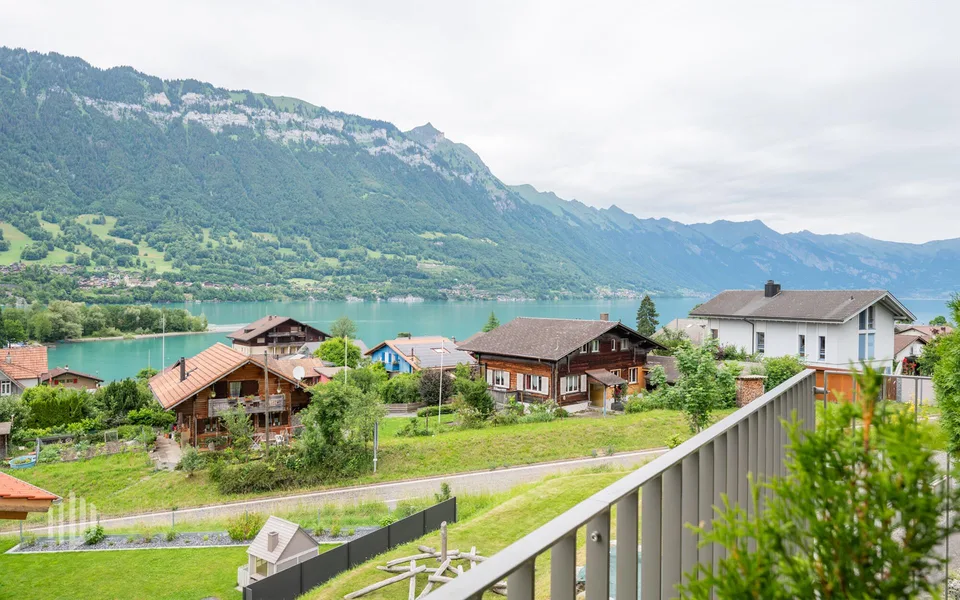 ImmoWyss -  Wohnen mit Panorama auf den Brienzersee und die Bergwelt
