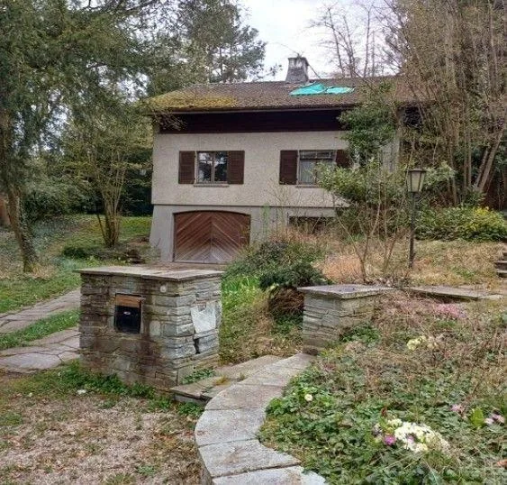 *Einfamilienhaus mit Baulandreserve*