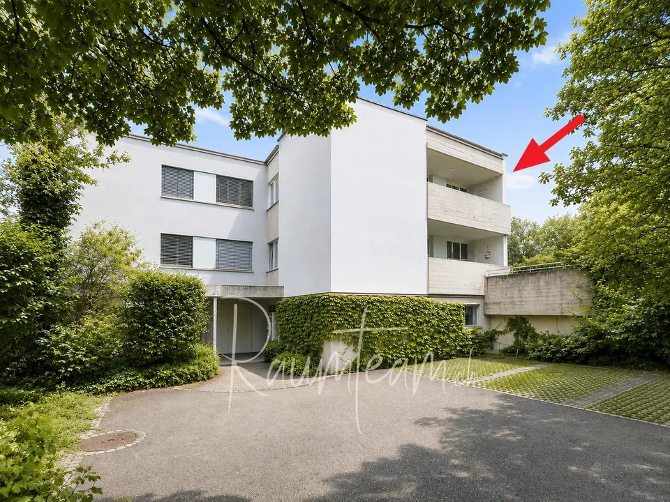 Helle Wohnung mit Blick ins Grüne