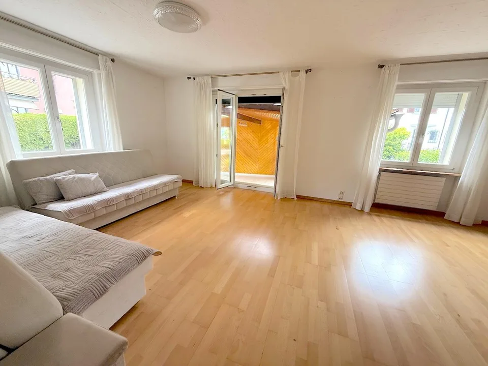 5 Zi.-Reihenhaus mit grossem Wintergarten