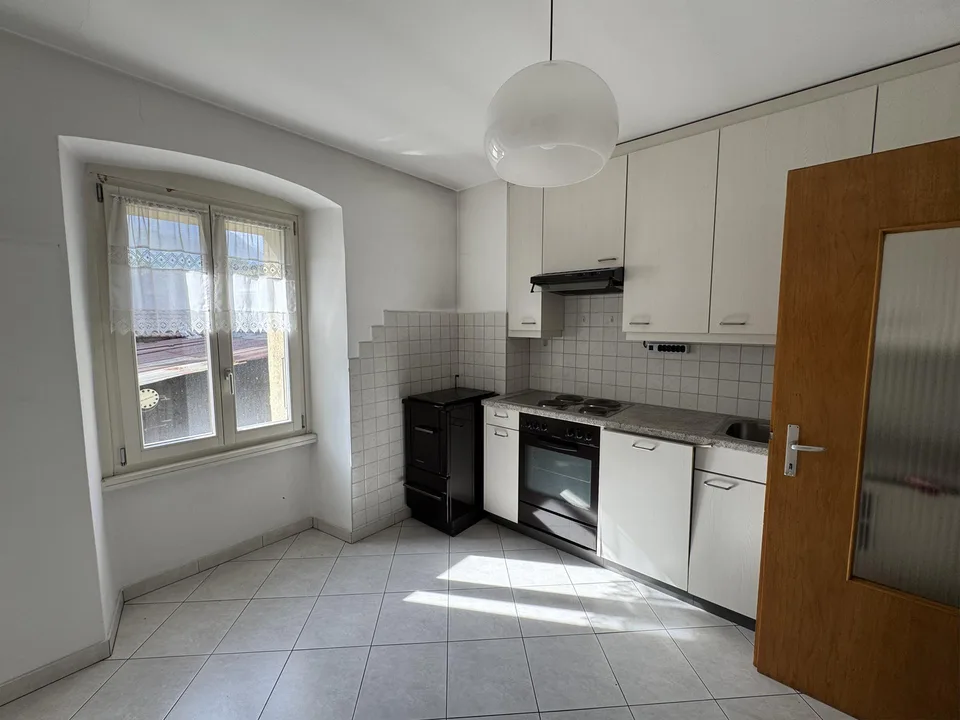 🏡 Abitare e investire in Leventina – stabile con reddito a Giornico