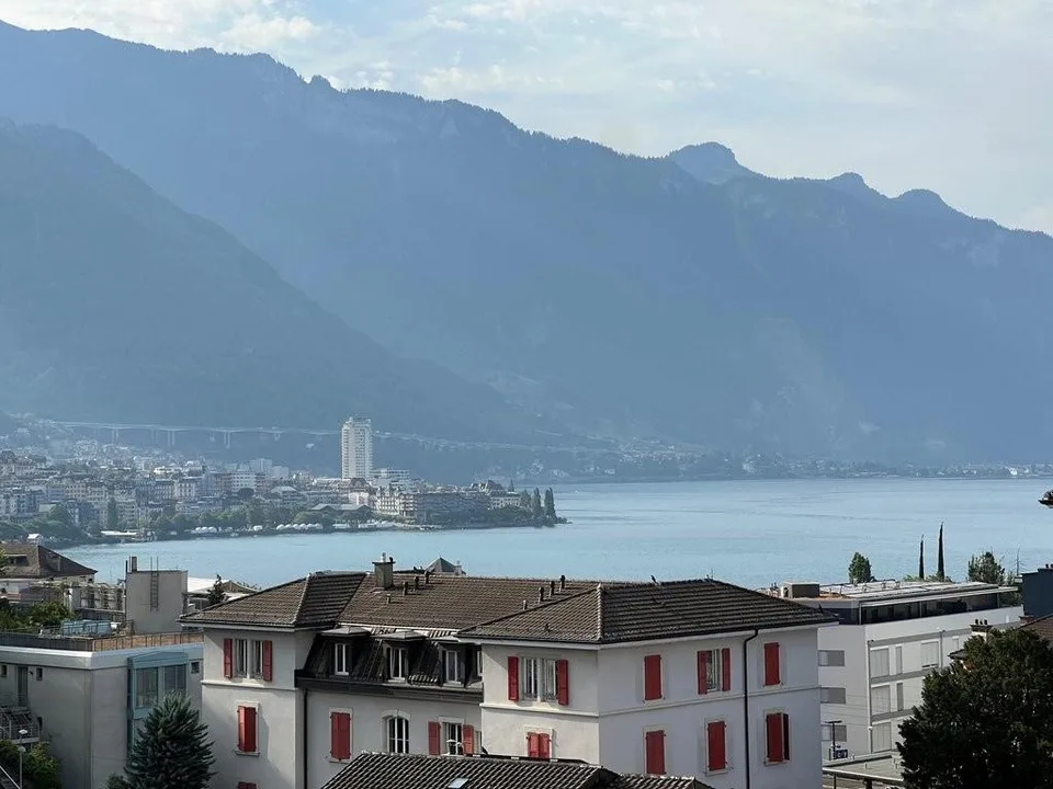 Bel appartement avec vue sur le lac