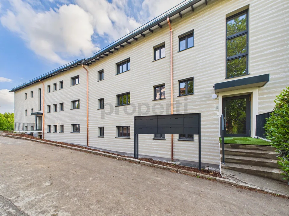Neu renovierte 2.5-Zimmer-Wohnung mit Balkon, Luzern