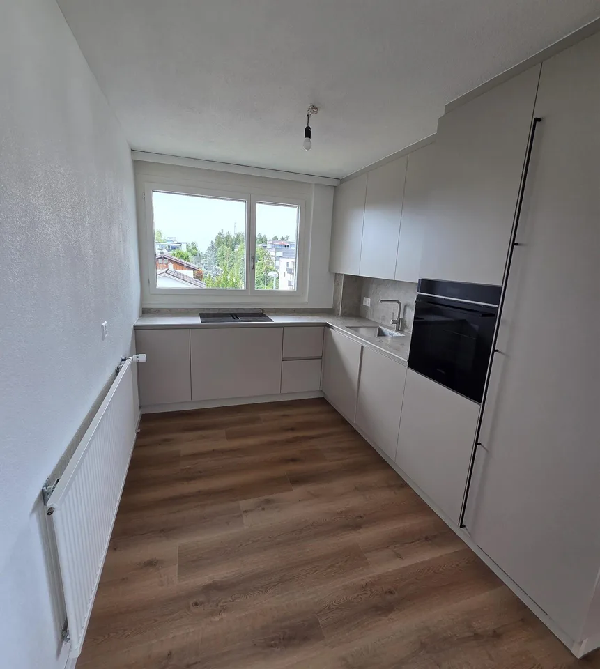 Komplett sanierte 4½-Zimmer-Wohnung in Hünenberg