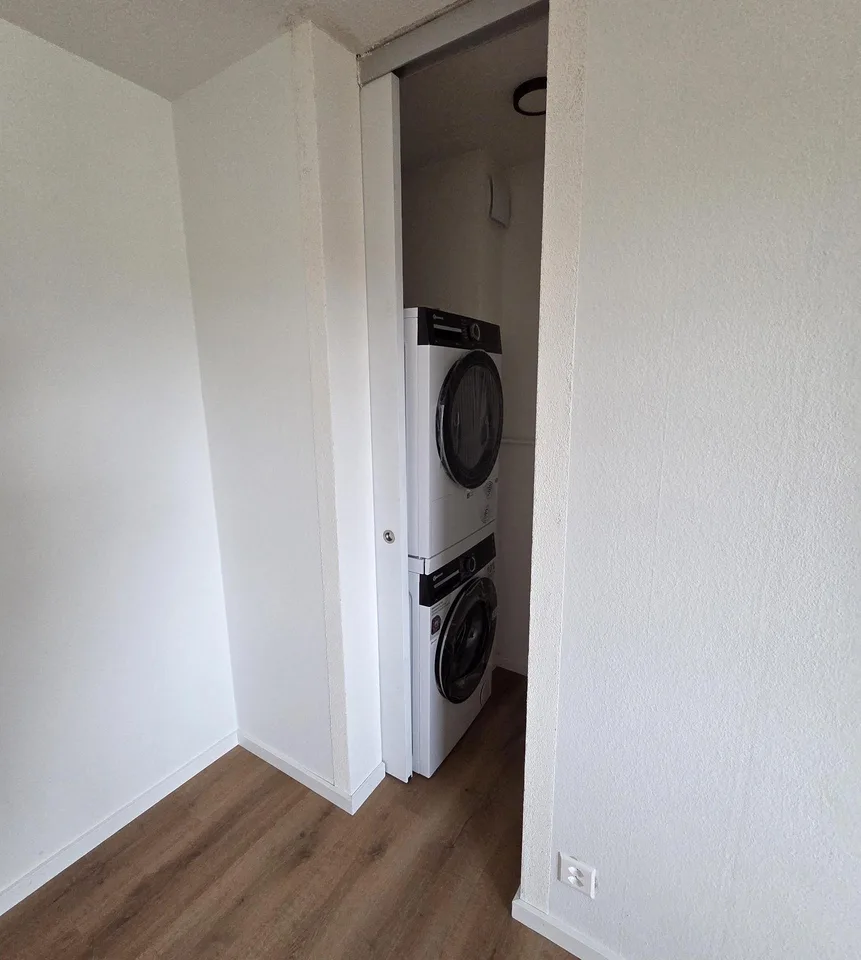 Erstvermietung: moderne 3½-Zimmer-Wohnung in Hünenberg