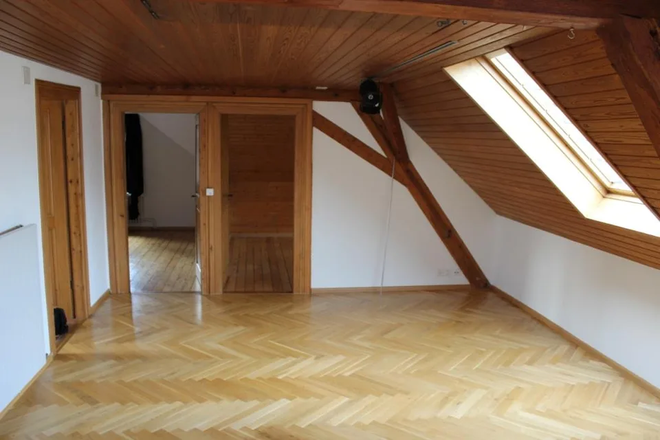 Heimelige 3-Zimmer-Dachwohnung in Liestal, nähe Spital/Stedtli