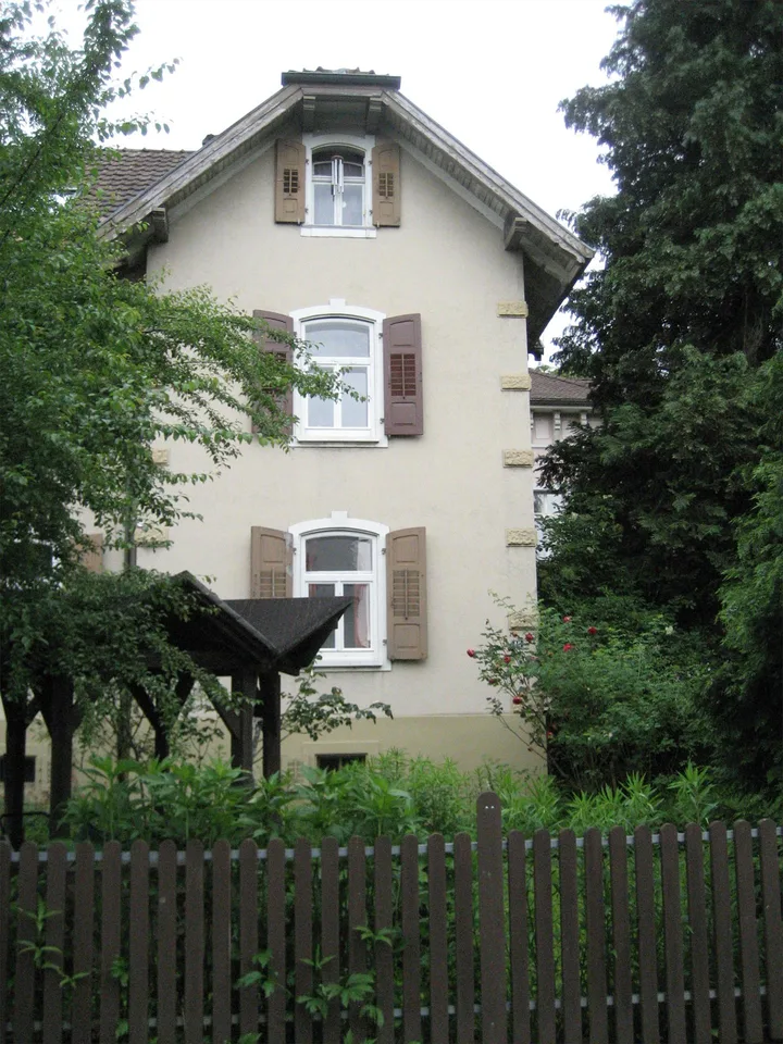 Heimelige 3-Zimmer-Dachwohnung in Liestal, nähe Spital/Stedtli