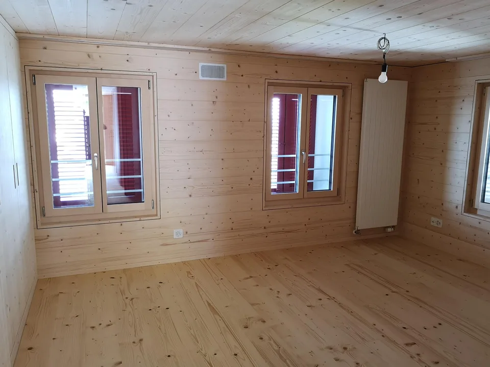 Moderne Maisonette-Wohnung mit sonnigem Balkon in Herisau