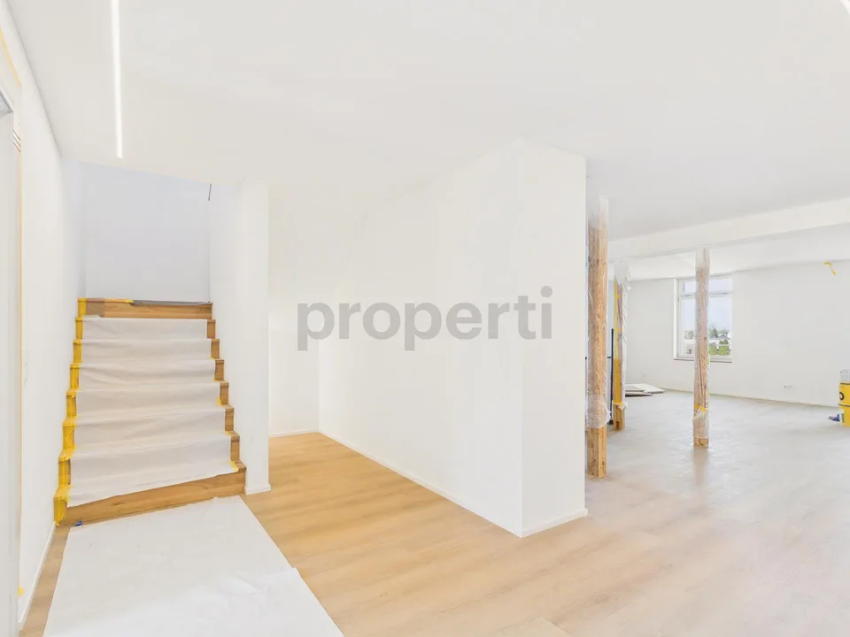 Modernes 4.5-Zimmer-Maisonette mit Balkon, Rheineck