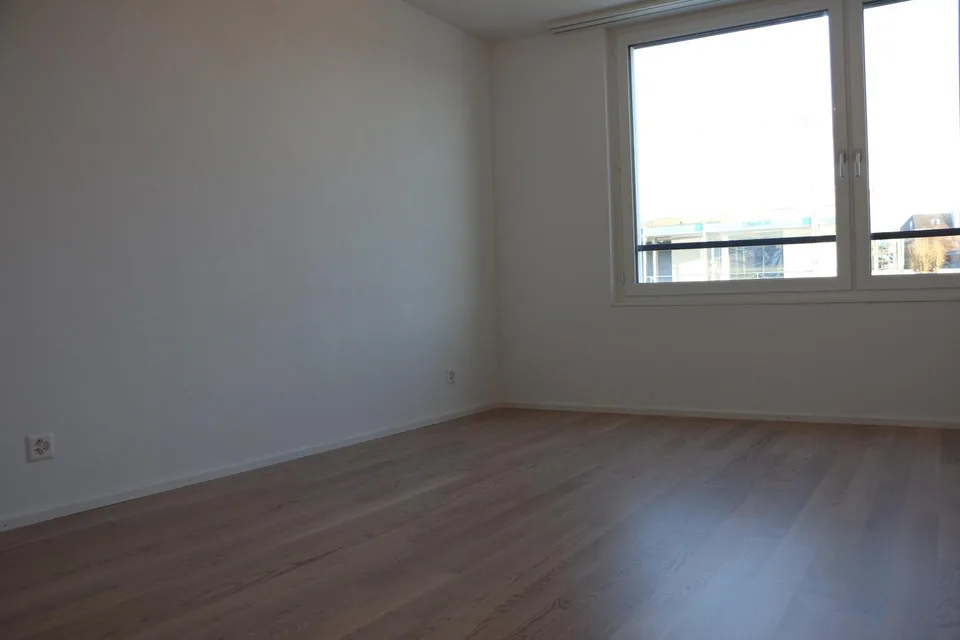 Exklusive 3½-Zimmer-Attikawohnung mit zwei Balkonen