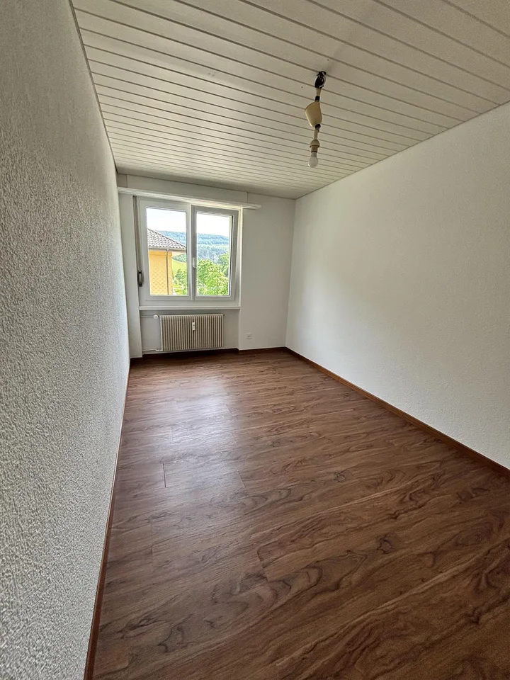 Schöne 4 Zimmer Wohnung