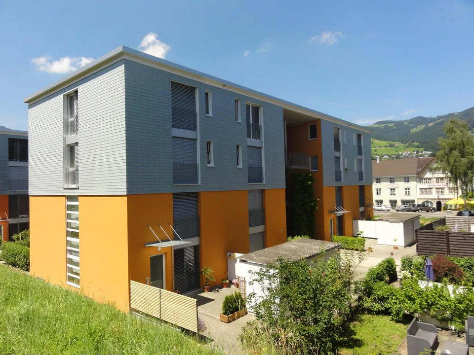 günstige Wohnung in der Überbauung Accordina